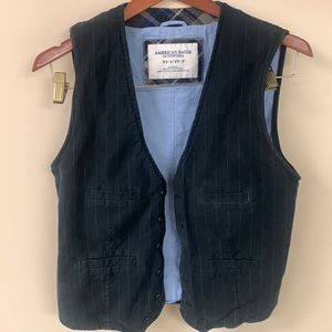 American eagle xs-s black and blue button up vest